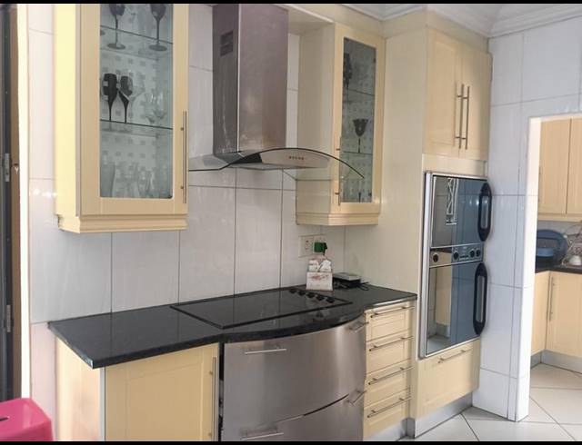 4 BEDROOM HOUSE FOR SALE IN SUNWARD PARK